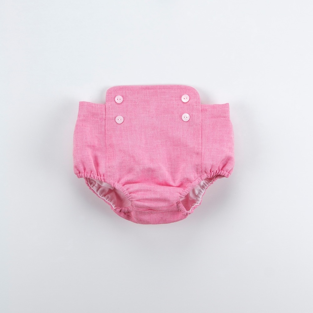 Baby girl pink shorts with button details